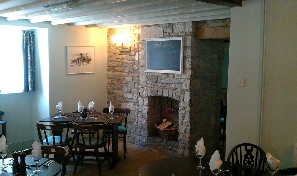 Mildmay Arms Queen Camel Dış mekan fotoğraf